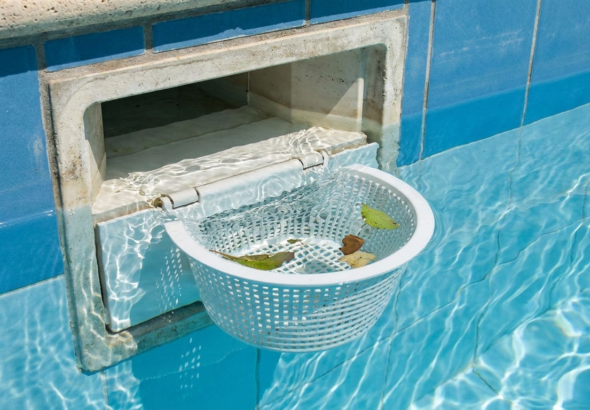 Understanding Your Pool Skimmer: Function, Maintenance, and Troubleshooting